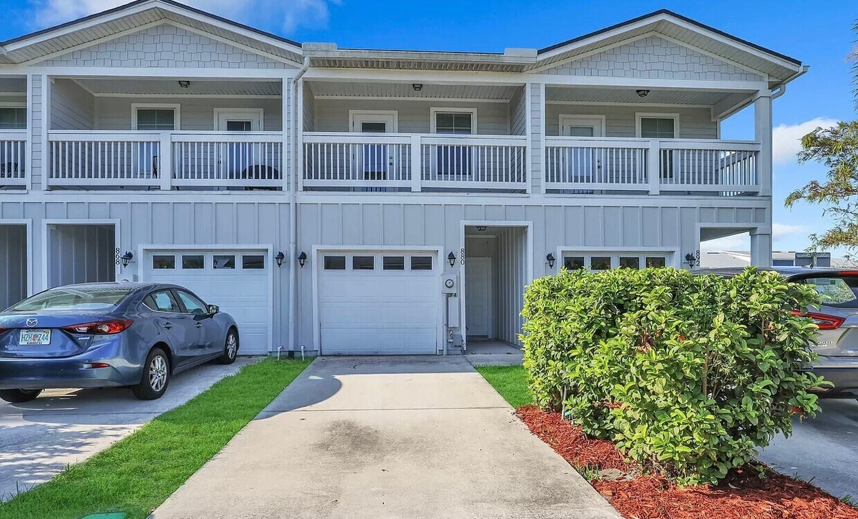 880 4th Ave S, Jacksonville Beach, FL 32250 Townhome Rentals in