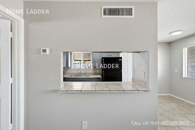 Building Photo - 6747 N 26th Ave