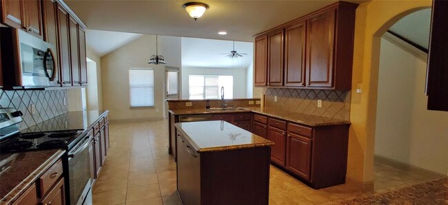 Foto del edificio - 3900 Springfield St