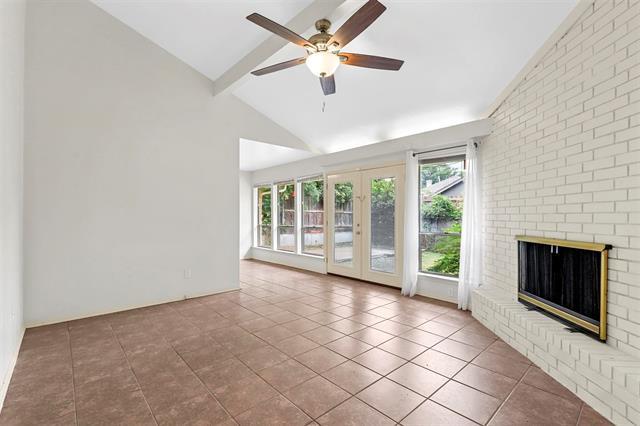 Building Photo - 4004 W 5th St