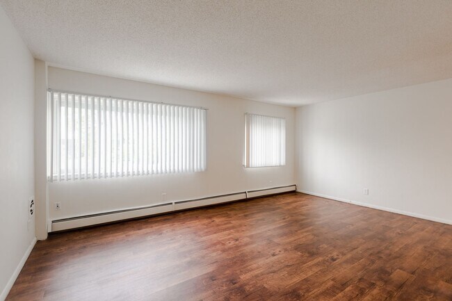 Foto del interior - 242 West Franklin Ave