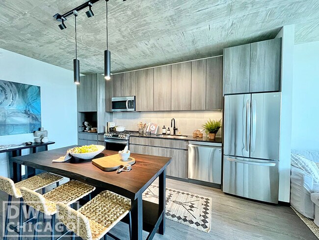 Foto del edificio - 1436 W Randolph St