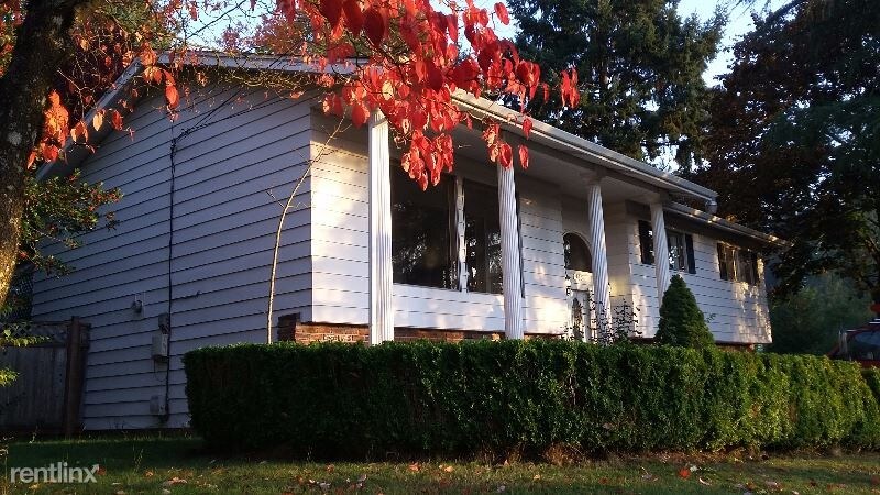 Foto principal - 9935 SW Murdock St