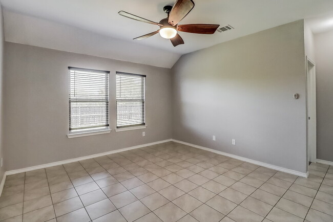 Building Photo - 2520 Caden Ct
