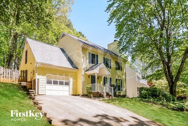 Building Photo - 202 Dalmeny Dr