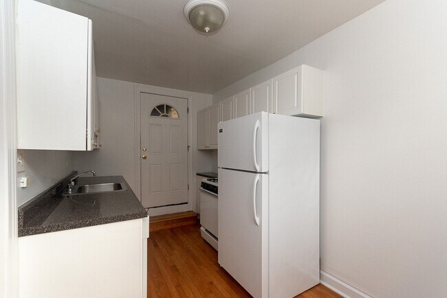 Foto del edificio - 3810 N Fremont St