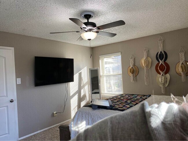 Foto del edificio - 8504 Brookridge Dr