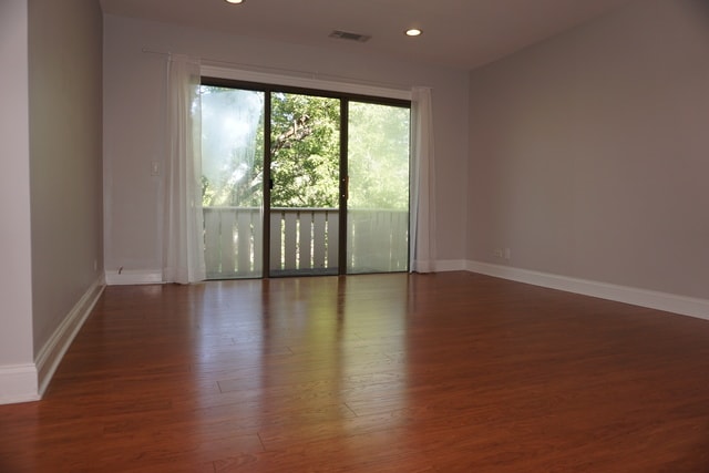 Building Photo - 723 Plum Tree Ct
