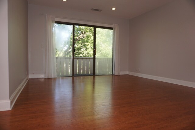Foto del edificio - 723 Plum Tree Ct