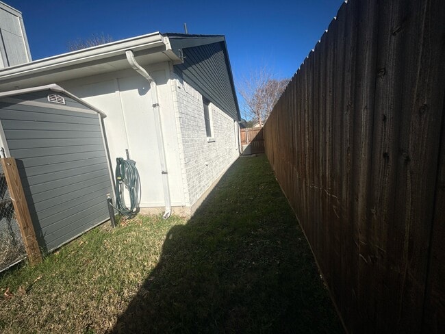 Foto del edificio - 4233 Fryer St