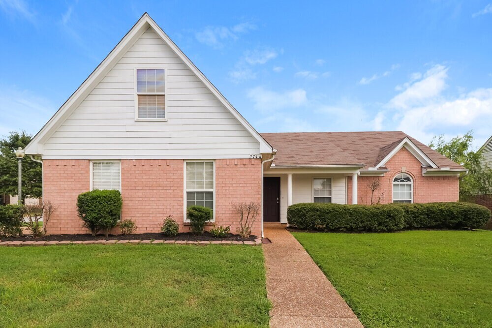 Primary Photo - 2744 Dry Well Cove