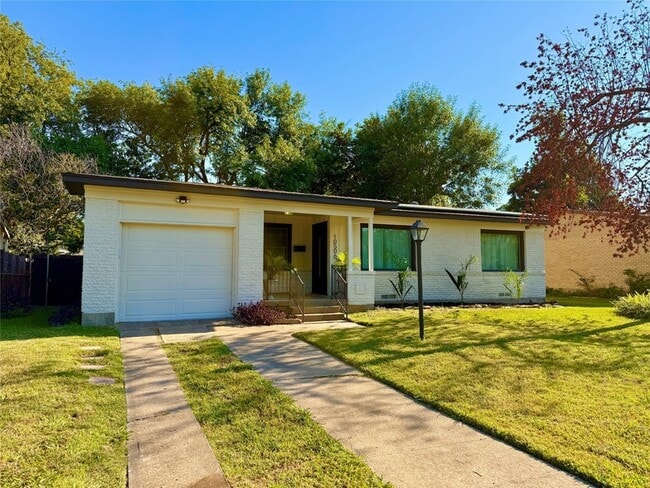 Photo - 10506 Sandra Lynn Dr House