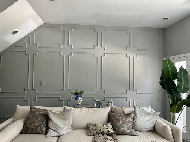 Building Photo - 204 Marshall St