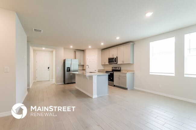 Building Photo - 1408 Saguaro St