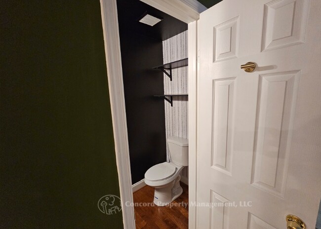 Foto del edificio - 135 N Ellwood Ave