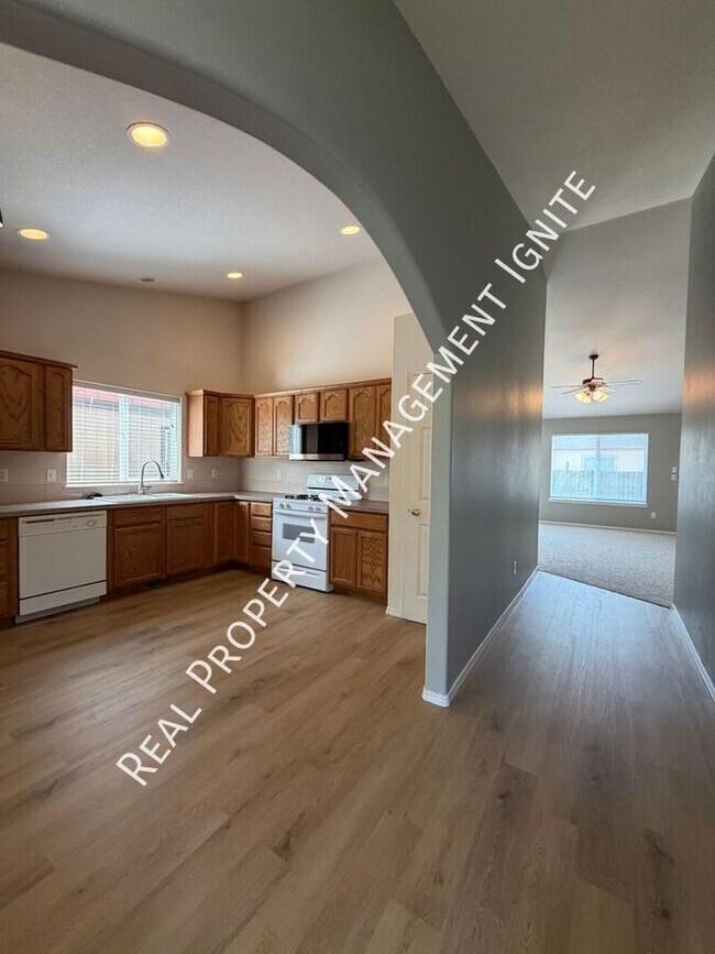 Foto del edificio - 309 NW Antler Loop