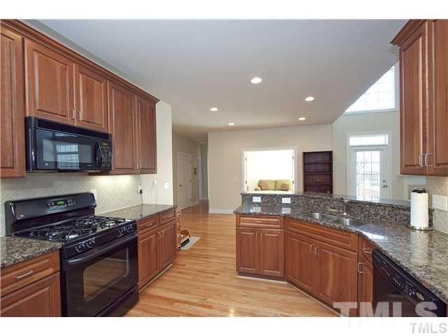 Building Photo - 110 Alden Village Ct