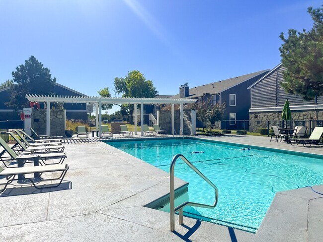 Piscina - Windrush Apartments