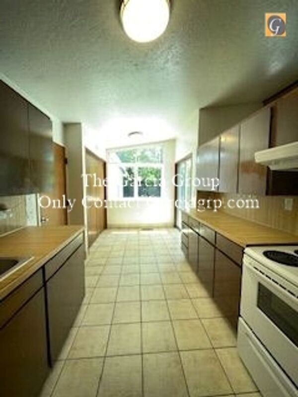 Foto del edificio - 8066 SE Hawthorne Blvd