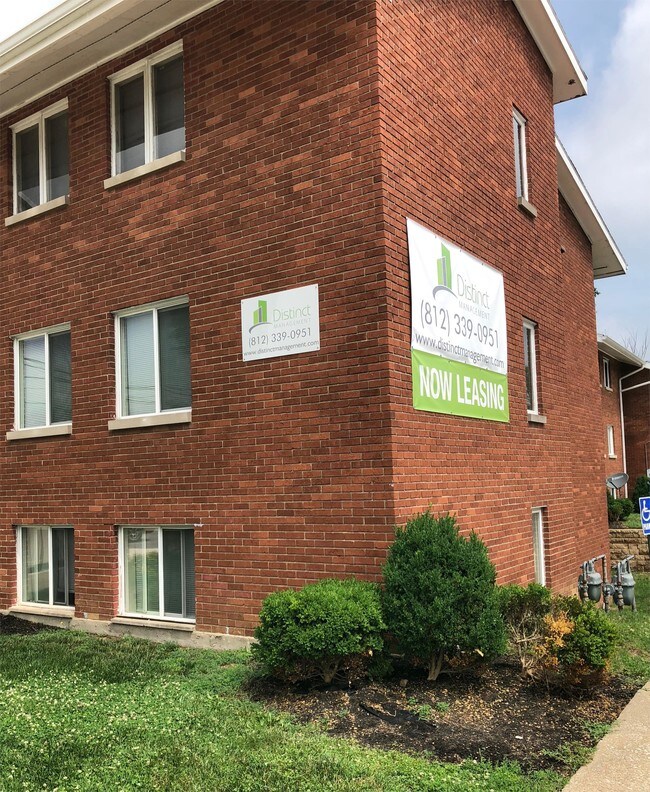 Building Photo - 120 Kingston Dr S