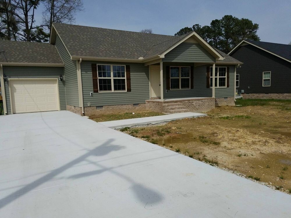 Primary Photo - 62 Amelia Dr