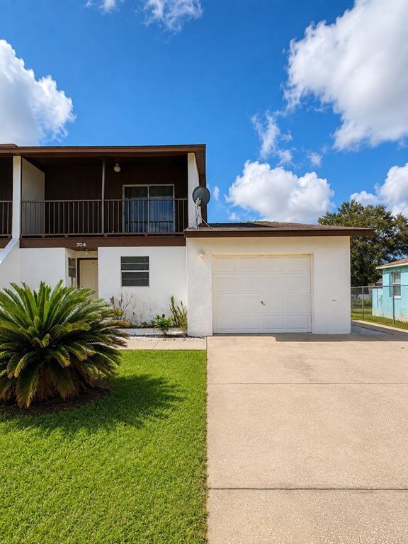 Building Photo - 704 Lucaya Dr