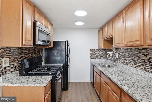 Foto del edificio - 4600 Duke St