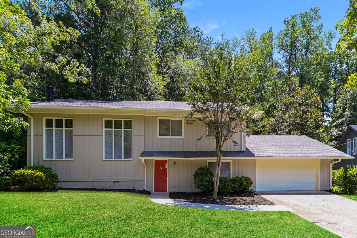 Primary Photo - 1039 Huntingdon Ct