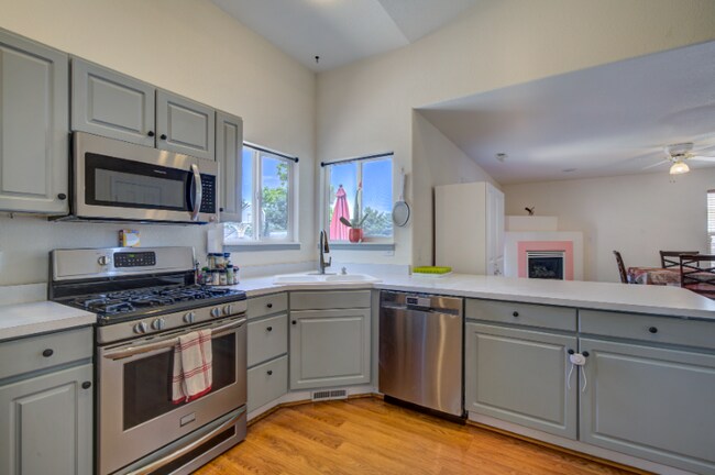 Foto del edificio - 523 W Hook Dr