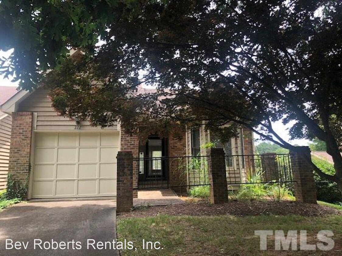 Primary Photo - 2 br, 2 bath House - 222 Hanover Place