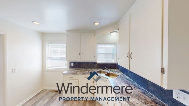 Building Photo - StJohn1018