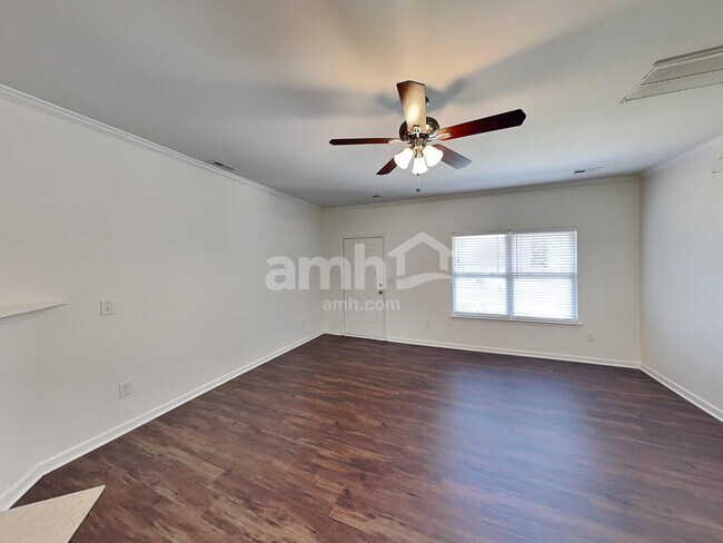 Foto del edificio - 4811 Spruce Peak Rd