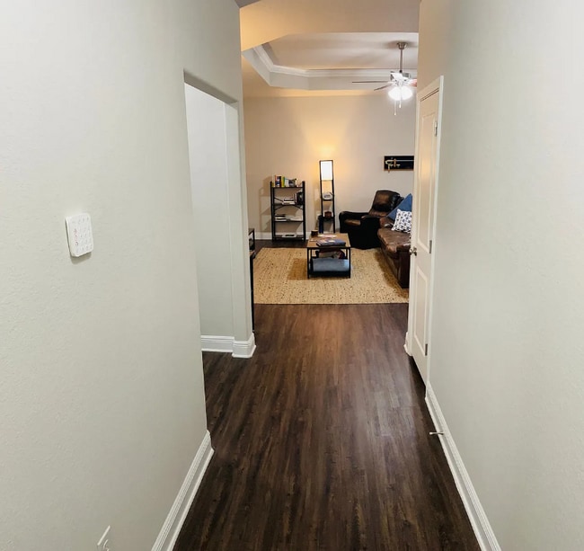 Foto del edificio - 3868 Shady Grove Dr