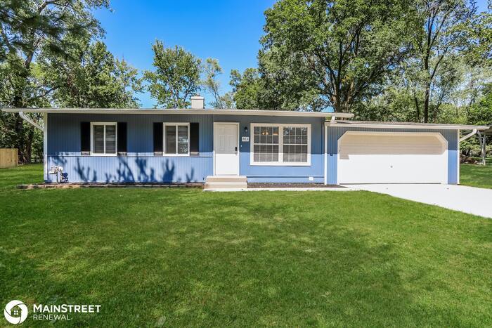 Foto principal - 813 RAUSCHER DR, BALLWIN, MO 63011