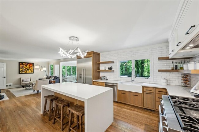 Foto del edificio - 1130 Angelo Ct NE