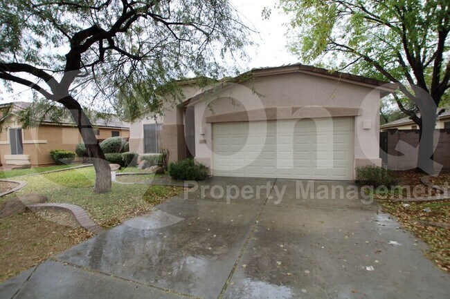 Building Photo - 2061 E Bellerive Pl