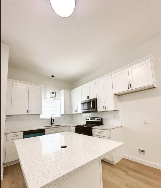 Foto del edificio - 9705 Garcroft St