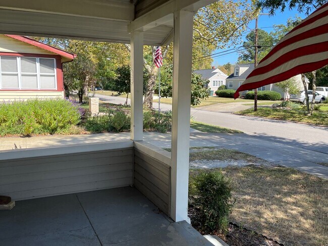 Building Photo - Single Family Home in Riverpoint