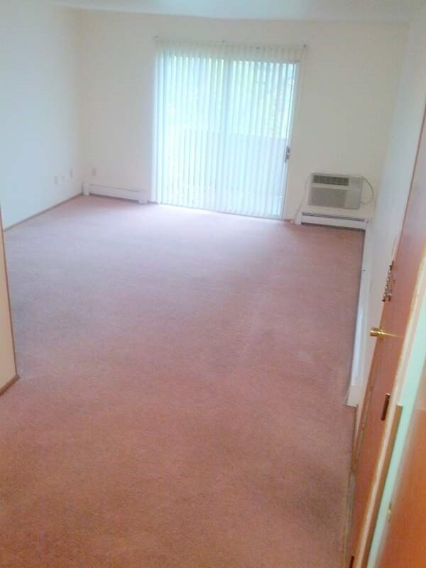 Interior Photo - 911 Fairview Dr