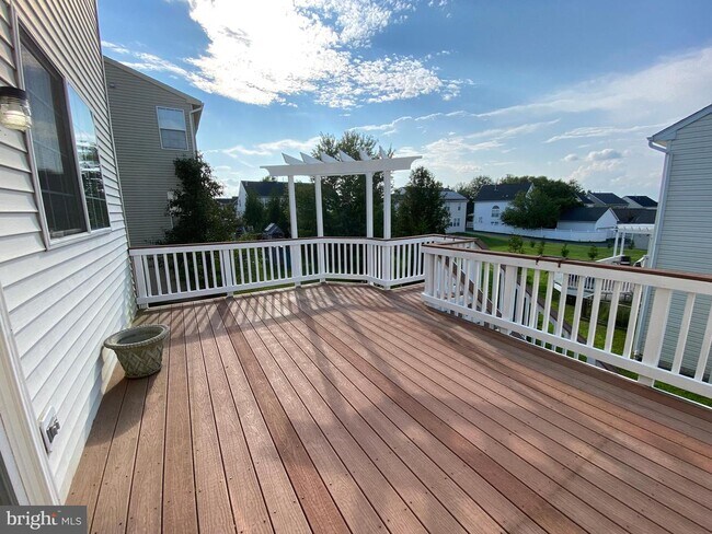 Foto del edificio - 14301 Ashleigh Greene Rd