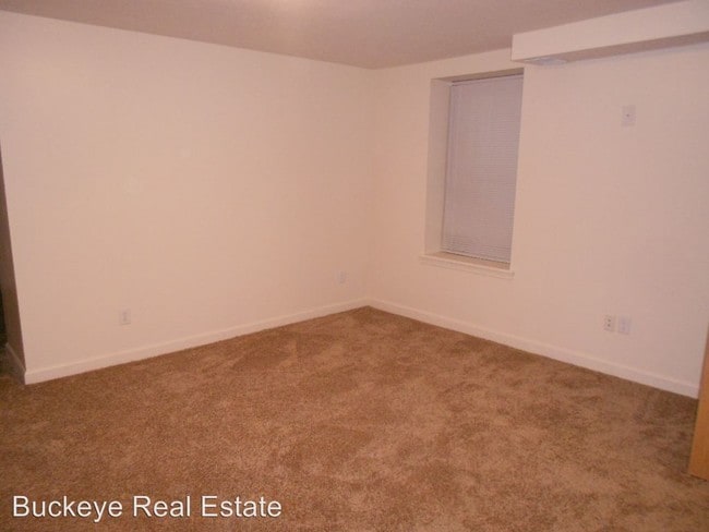 Building Photo - 4 br, 4.5 bath Apartment - 50 E. Lane Ave.