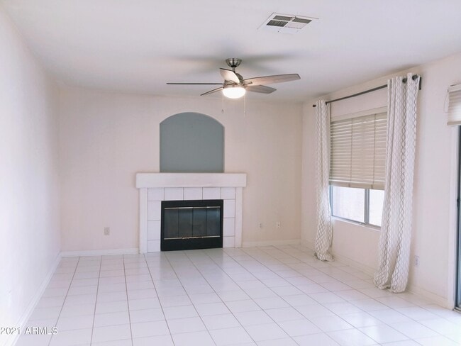 Building Photo - 16851 S 20th Way