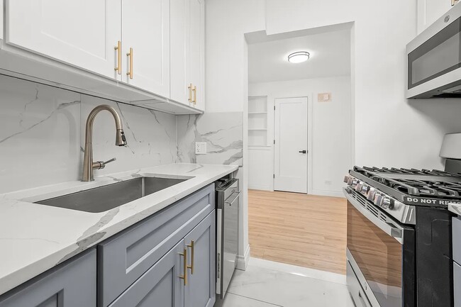 Foto del edificio - 12416 84th Rd #1D-1D