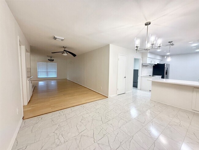 Foto del edificio - 5470 Ariel St