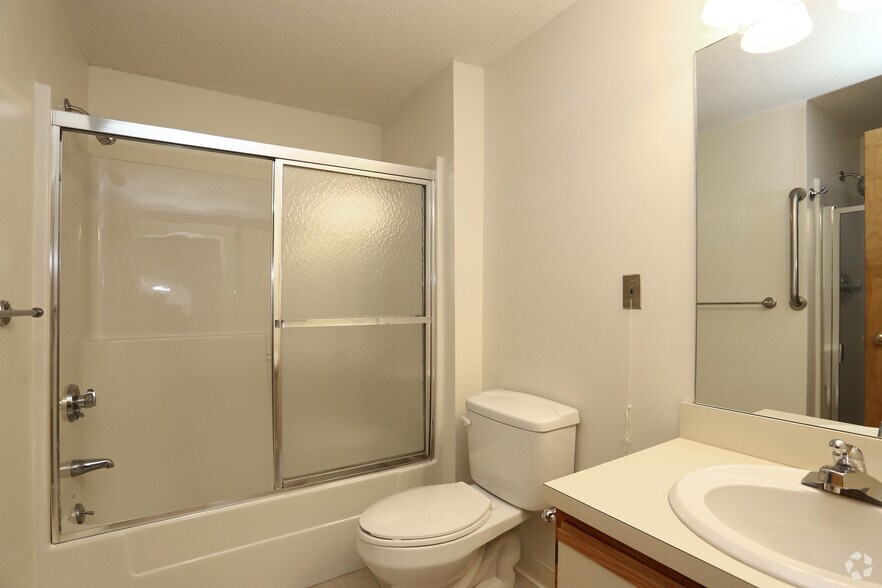 Bathroom Fixtures Hartford Ct court of saint james a 55+ community rentals - west hartford, ct Bathroom Fixtures Hartford Ct court of saint james a 55+ community rentals - west hartford, ct