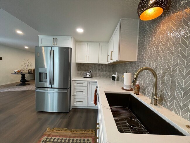 Foto del edificio - Basement Apartment in Monument