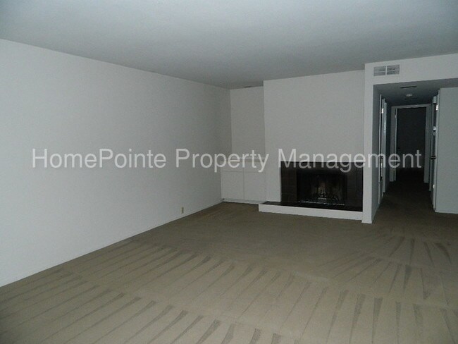 Building Photo - 6220 Gloria Dr