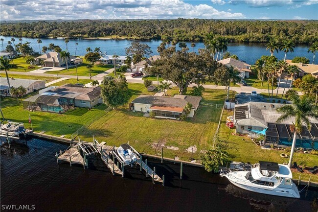 Foto del edificio - 13863 River Forest Dr