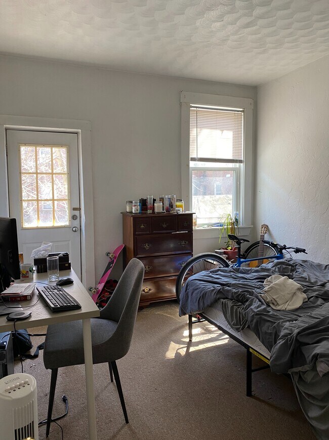 Building Photo - 57 Lubec St