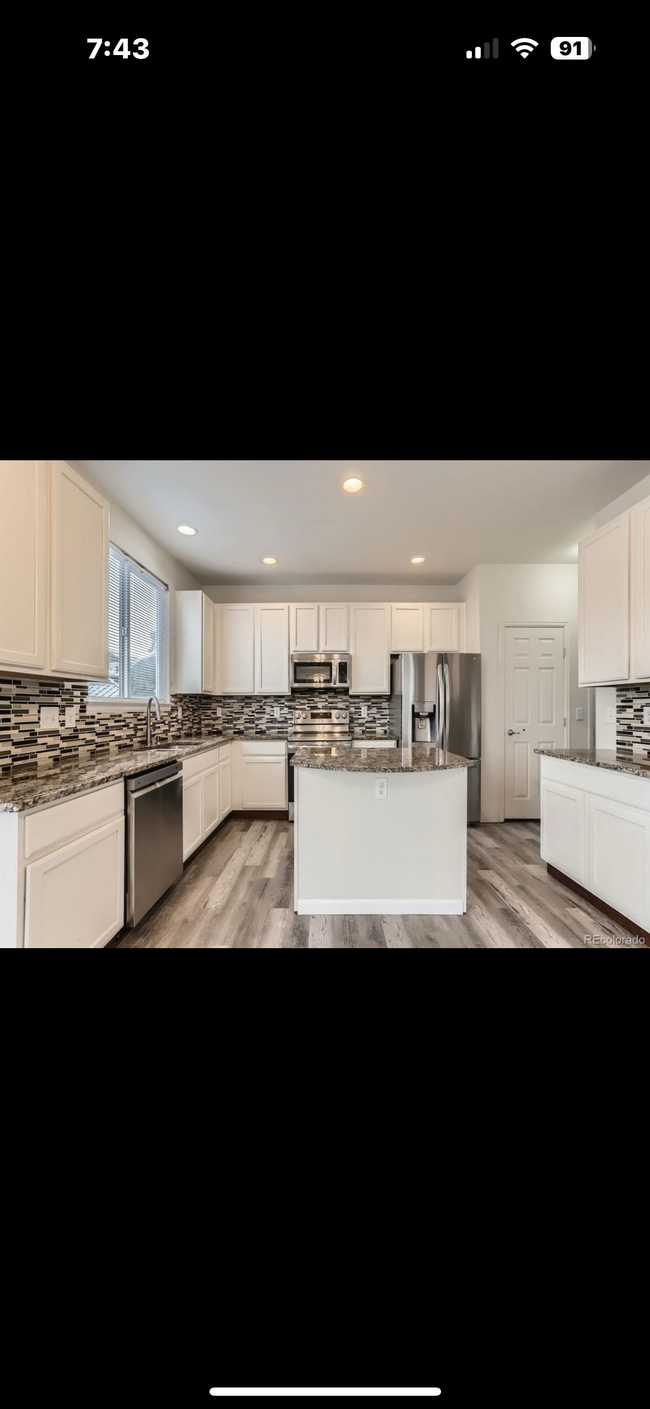 Building Photo - 4948 Spinning Wheel Dr